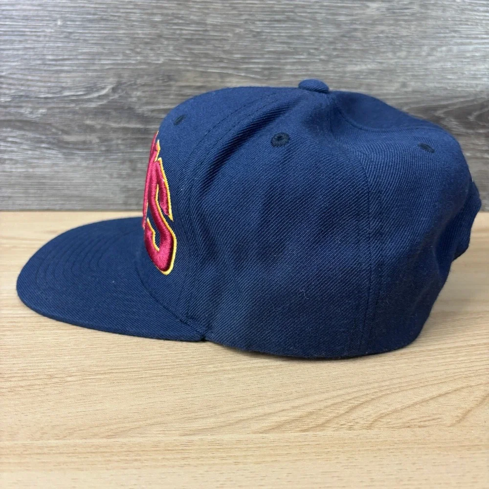 Vintage Cleveland‎ Cavaliers Hat Snapback Blue NBA Basketball Wool Blend Starter